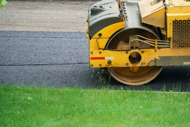 Why Choose Us For All Your Driveway Paving Needs in New Sharon, IA?